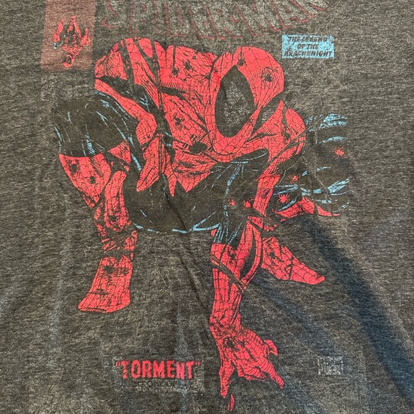 (2) Superhero tshirts - Picture 2 of 8